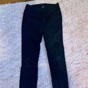 Black Distressed Jeans - Skinny